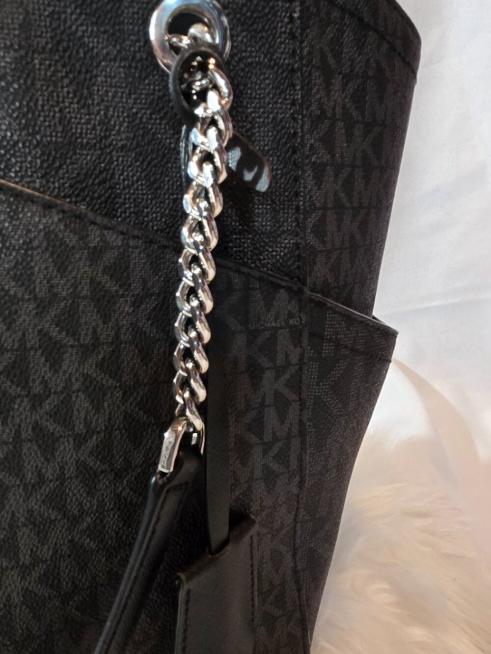 Michael Kors Jet Set Travel Large Shoulder Chain Tote Bag - Picture 3 of 10